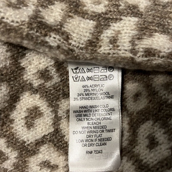 Christian Siriano Leopard Print Sweater - Picture 7 of 8